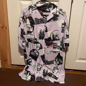 L No Boundaries Button Up Top